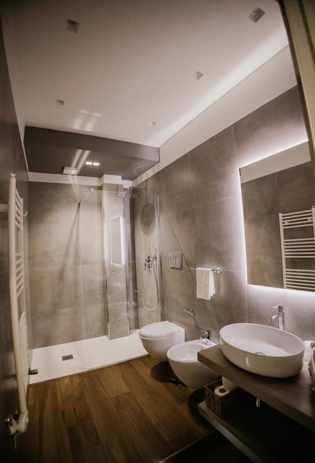 Suite Room Trani Buitenkant foto